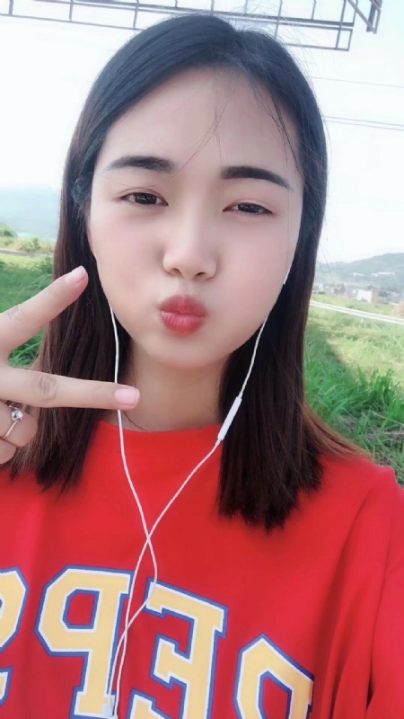 深拥必定温暖的第一张照片--信阳相亲服务中心