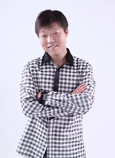 碧海升明月的第一张照片--信阳相亲服务中心