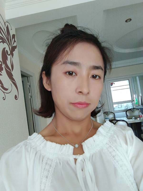 柠檬的第一张照片--信阳相亲服务中心