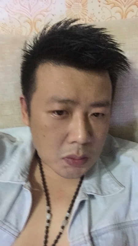 沐浴阳光的第一张照片--信阳相亲服务中心
