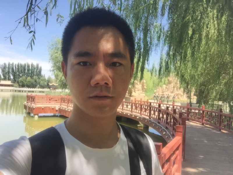 一见倾心的第一张照片--信阳相亲服务中心
