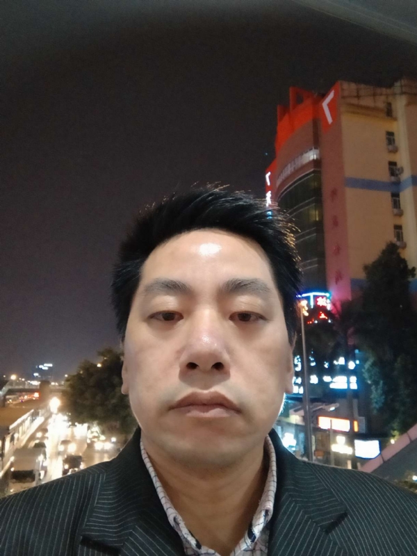 寻找真爱的第一张照片--信阳相亲服务中心