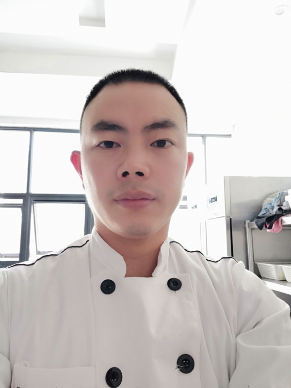 剑客段狼的第一张照片--信阳相亲服务中心