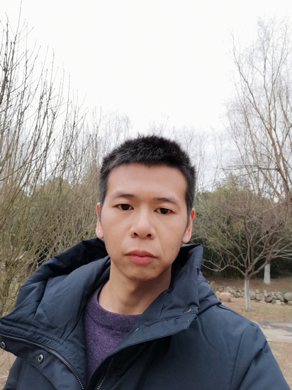 寞峰的第一张照片--信阳相亲服务中心