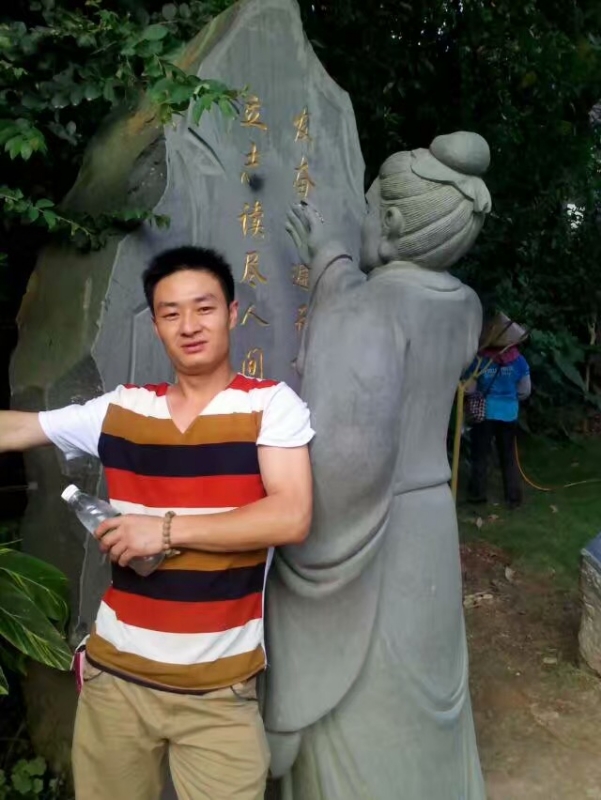 相依相伴的第一张照片--信阳相亲服务中心