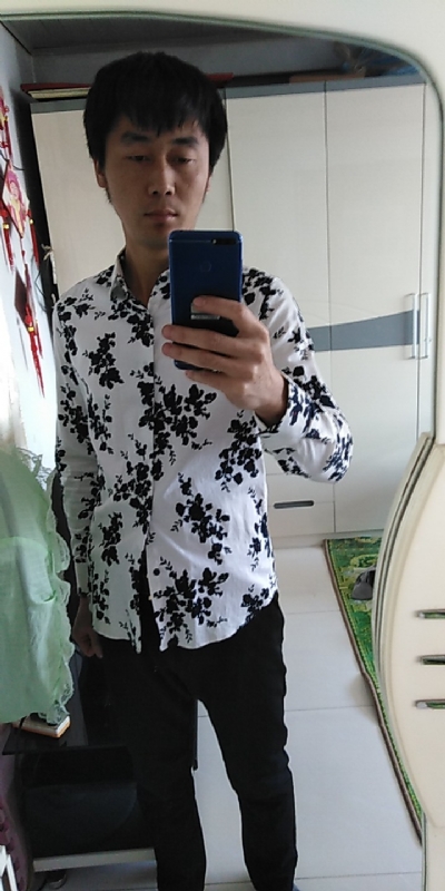 兰若寺里的书生的第一张照片--信阳相亲服务中心