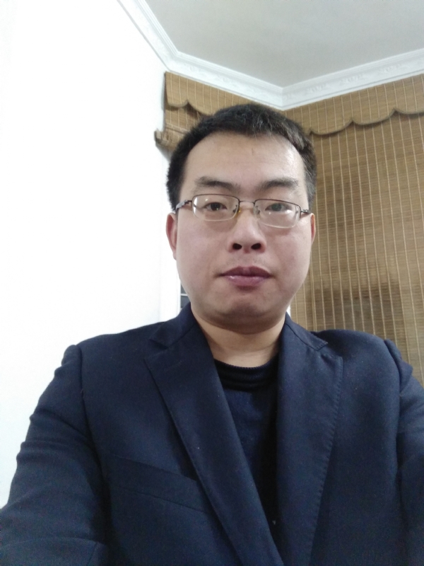 简单爱的第一张照片--信阳相亲服务中心