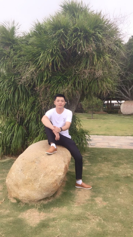 奇点的第一张照片--信阳相亲服务中心
