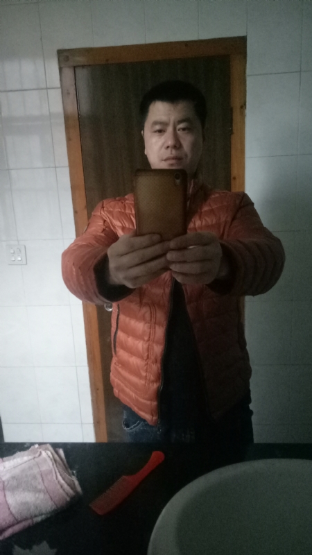 噢荣的第一张照片--信阳相亲服务中心