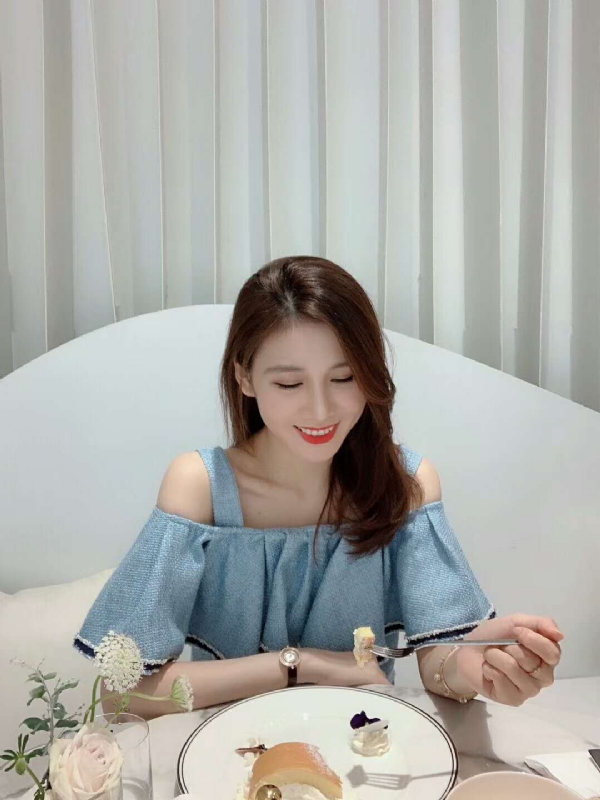 Emily的第三张照片--信阳相亲服务中心