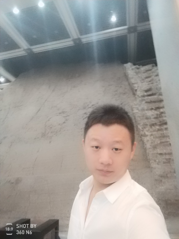 龚某人的第一张照片--信阳相亲服务中心