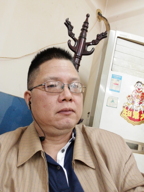 一个人的第一张照片--信阳相亲服务中心