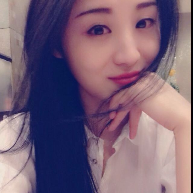 在水一方的第一张照片--信阳相亲服务中心