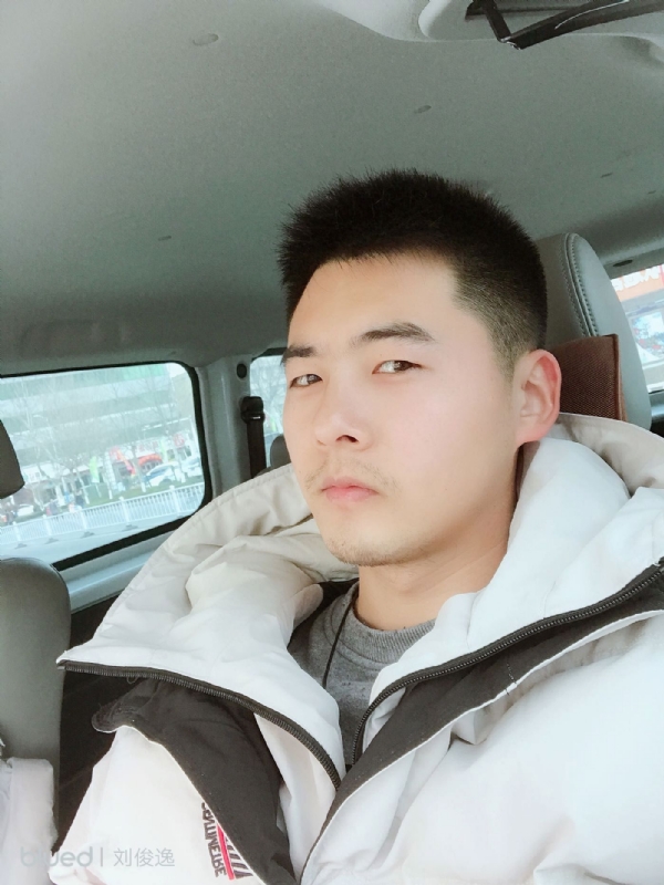 爱尽千帆的第一张照片--信阳相亲服务中心
