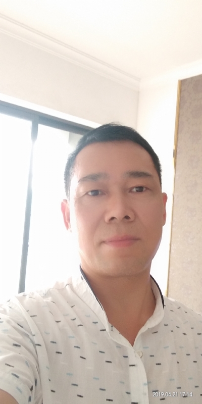朝望大海的第一张照片--信阳相亲服务中心