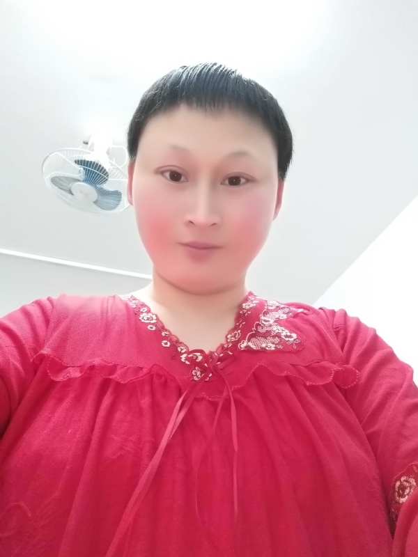 彩虹姐姐永不言弃的第一张照片--信阳相亲服务中心