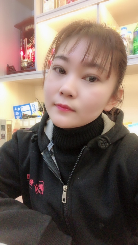 泡沫的第一张照片--信阳相亲服务中心