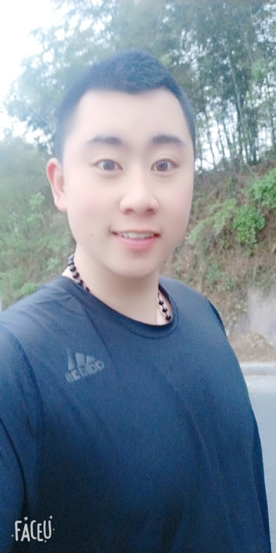 帅小伙的第一张照片--信阳相亲服务中心