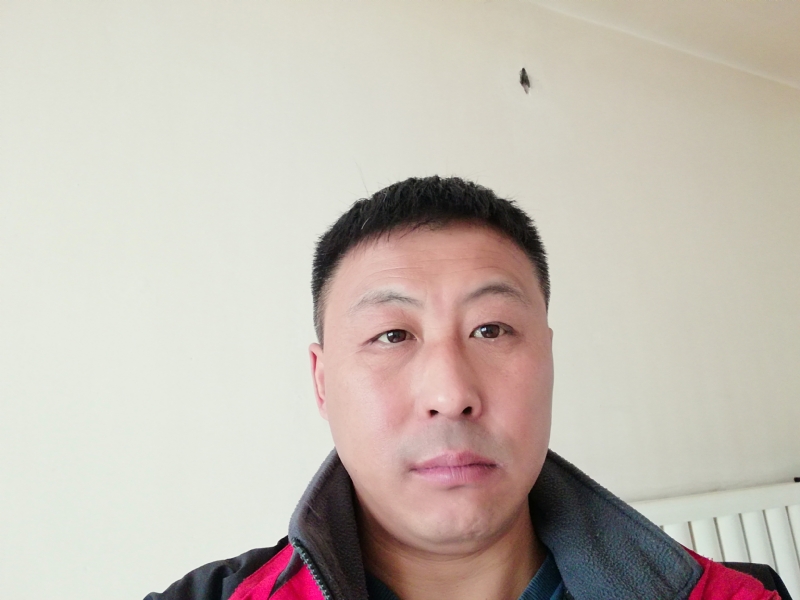 海阔天空的第一张照片--信阳相亲服务中心