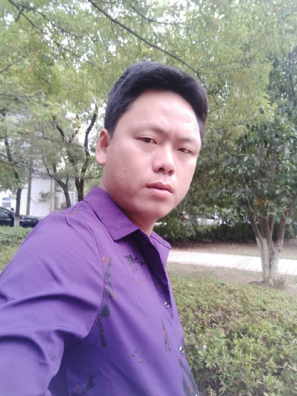 黄龙飞的第一张照片--信阳相亲服务中心