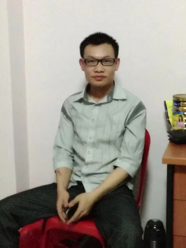 坚强不屈的第一张照片--信阳相亲服务中心