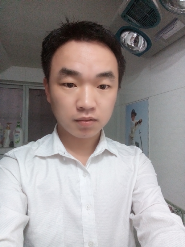 夜凉露沾衣的第二张照片--信阳相亲服务中心