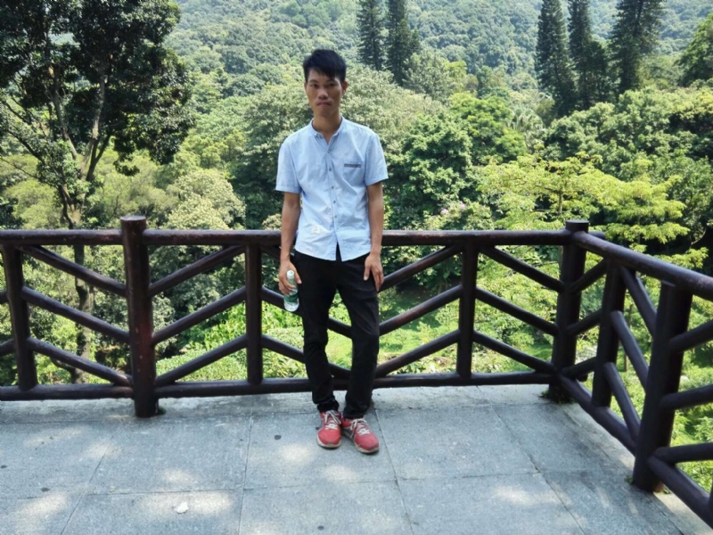 小进的第一张照片--信阳相亲服务中心