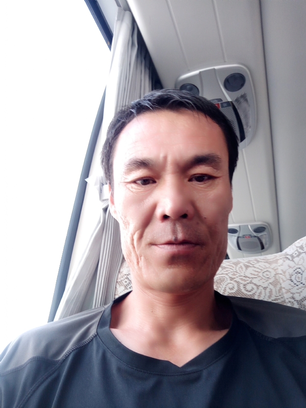 真心诚意的第一张照片--信阳相亲服务中心