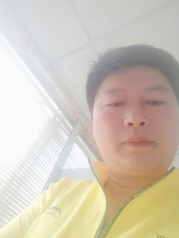 山男的第一张照片--信阳相亲服务中心