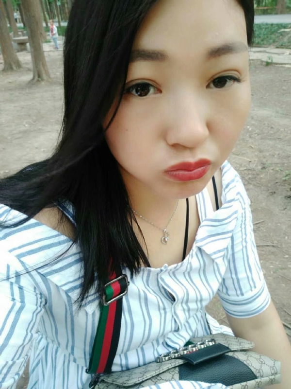 小燕子的第一张照片--信阳相亲服务中心