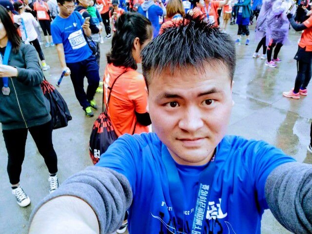 小五在跳舞的第一张照片--信阳相亲服务中心