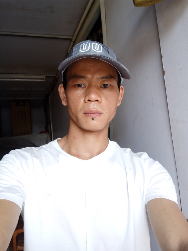 张生的第一张照片--信阳相亲服务中心