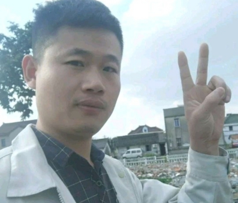 兰花的第一张照片--信阳相亲服务中心