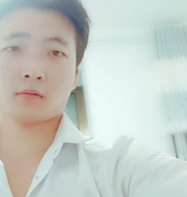 华英雄的第一张照片--信阳相亲服务中心