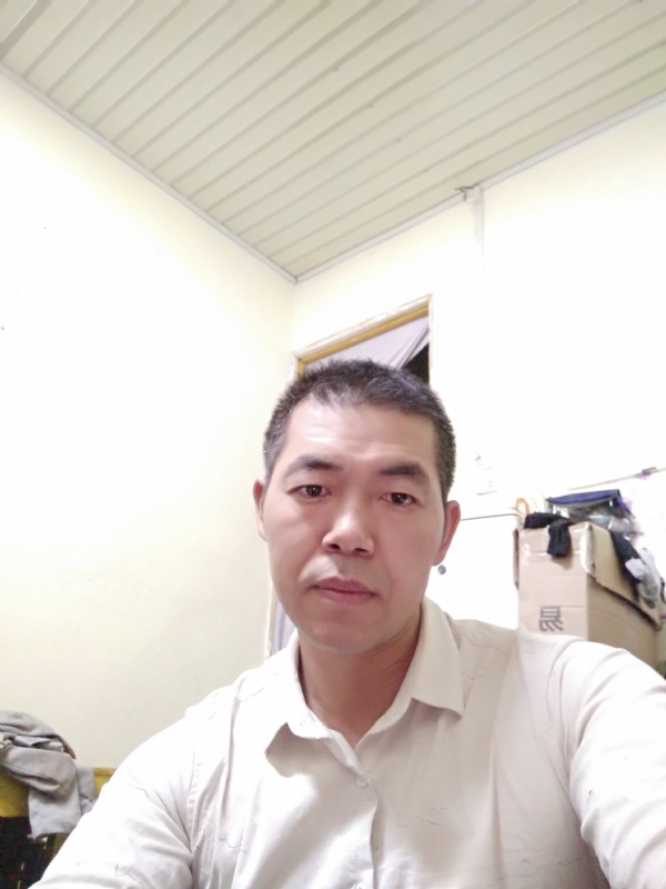 为伊消得人憔悴的第一张照片--信阳相亲服务中心