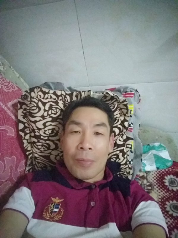 随缘的第一张照片--信阳相亲服务中心