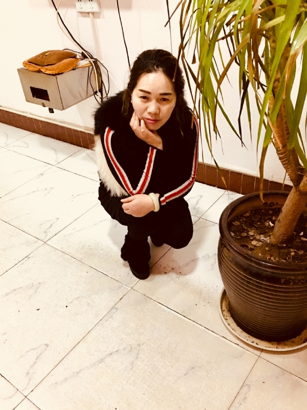 小香风的第一张照片--信阳相亲服务中心