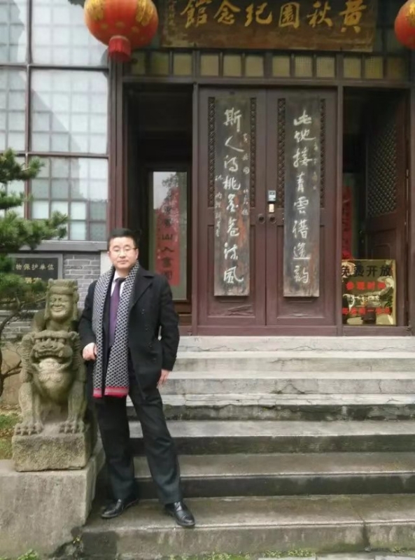 淡定牛魔王的第二张照片--信阳相亲服务中心