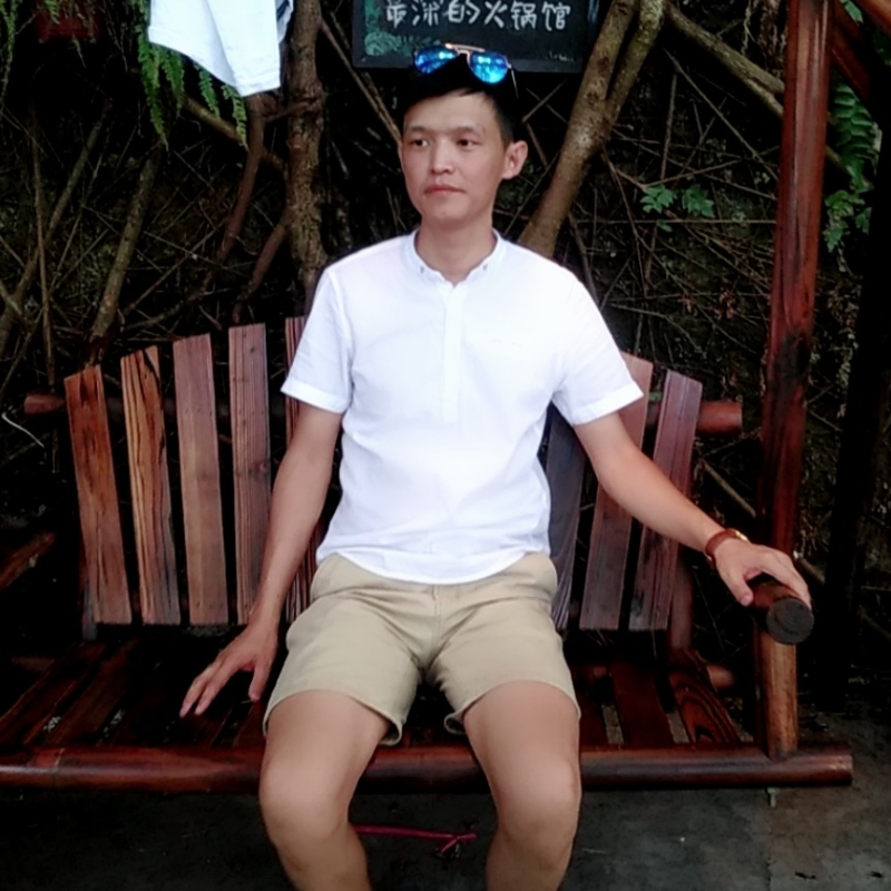 李渊的夏天的第一张照片--信阳相亲服务中心