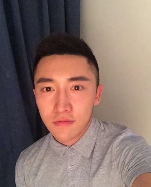 灰太狼的第一张照片--信阳相亲服务中心