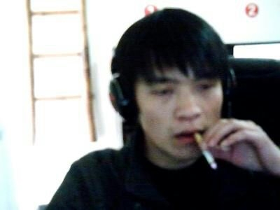 凝视那片天的第一张照片--信阳相亲服务中心