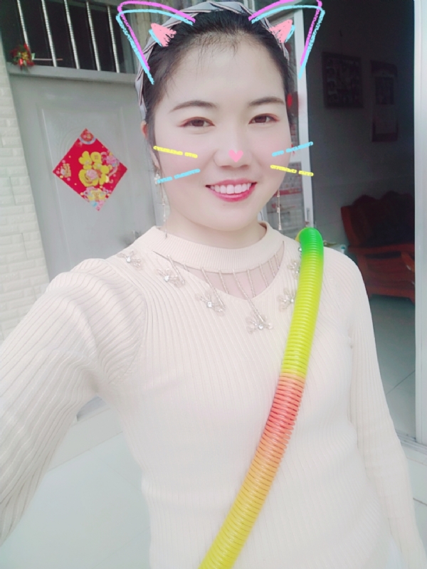 芷宁的第一张照片--信阳相亲服务中心