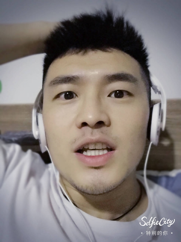 开心最好的第一张照片--信阳相亲服务中心
