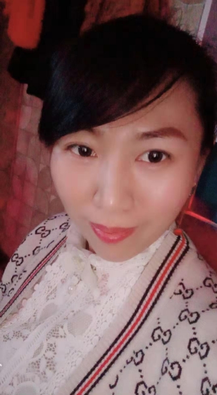 转角遇爱的第一张照片--信阳相亲服务中心