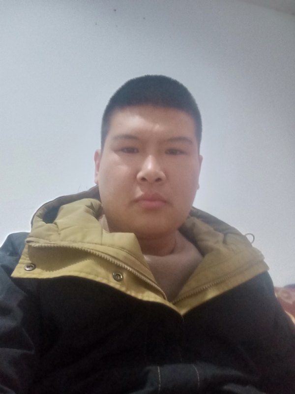 小辉辉2020的第一张照片--信阳相亲服务中心