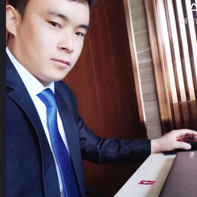 会哭的幸福的第一张照片--信阳相亲服务中心