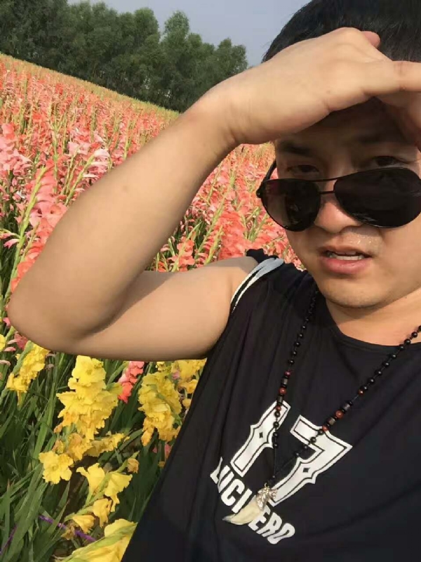 QH-蓝细胞的第一张照片--信阳相亲服务中心