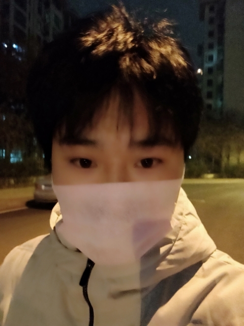 偏丶执的第一张照片--信阳相亲服务中心