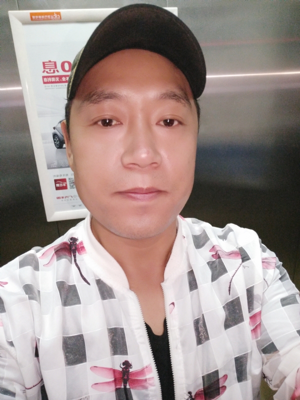 hainy的第一张照片--信阳相亲服务中心