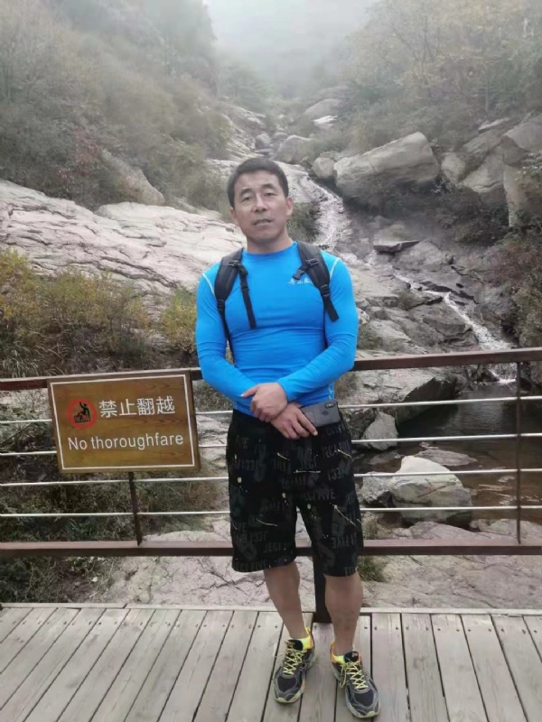 四季阳光的第一张照片--信阳相亲服务中心